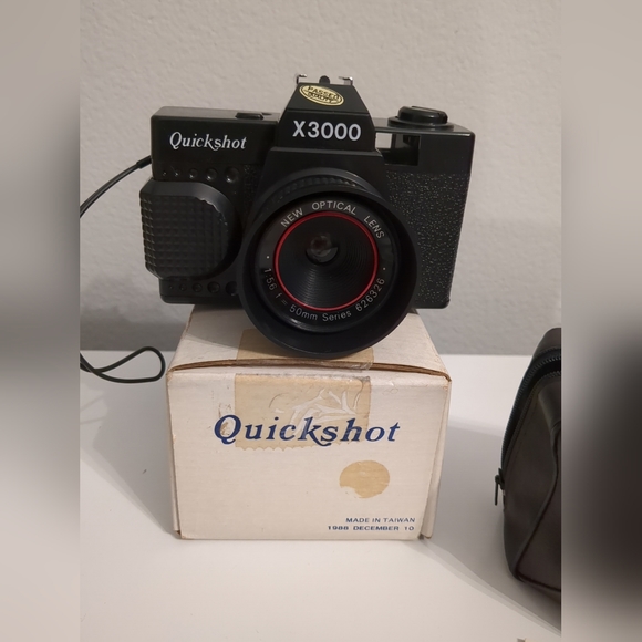 Quickshot X3000 35mm Compact Camera with Case, Instructions & Box - Picture 2 of 7